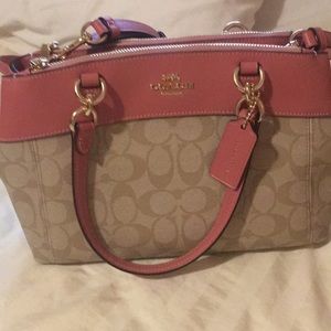 Coach Signature Zip Tote